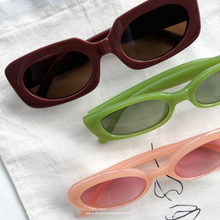 Load image into Gallery viewer, JAMIE Sunnies - shopsunniesmarket
