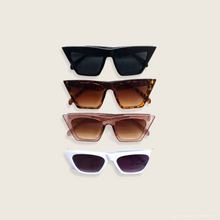 Load image into Gallery viewer, MOLLY Sunnies - shopsunniesmarket
